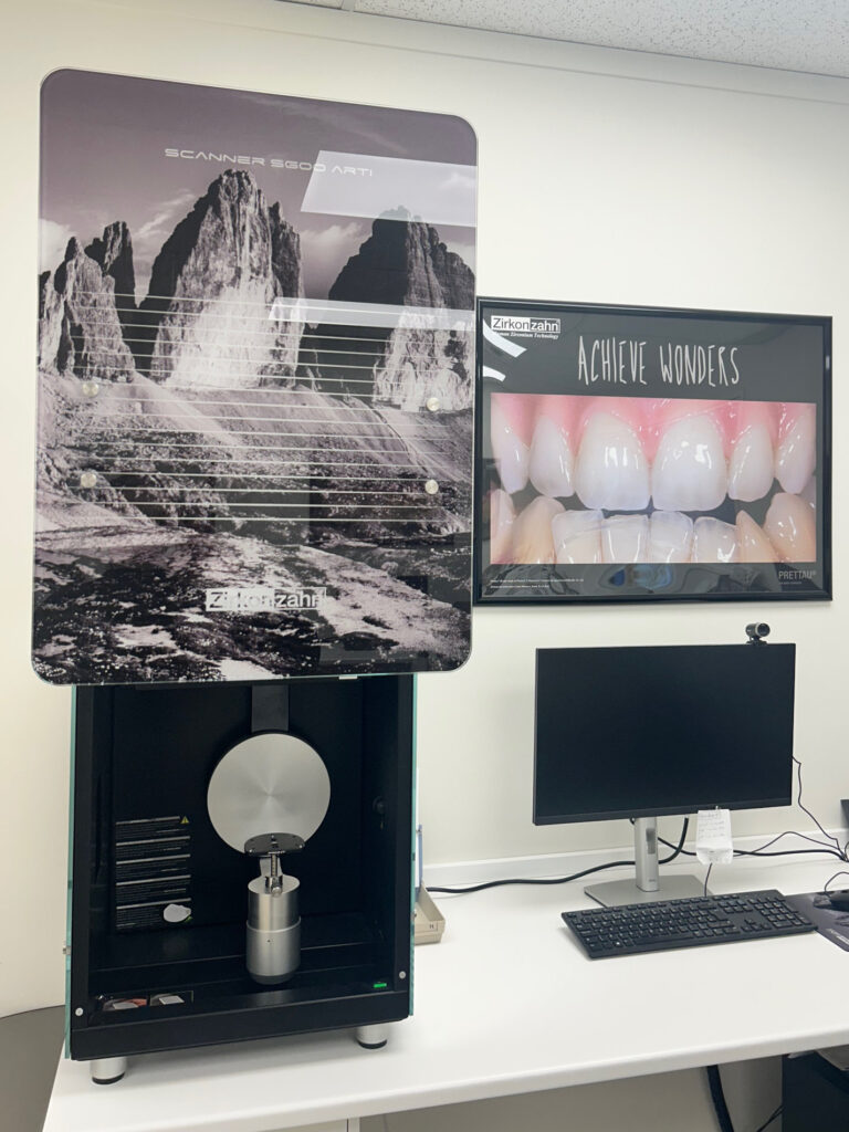 Zirkon Zahn 3D Scanning Unit for Dental Crown Manufacturing